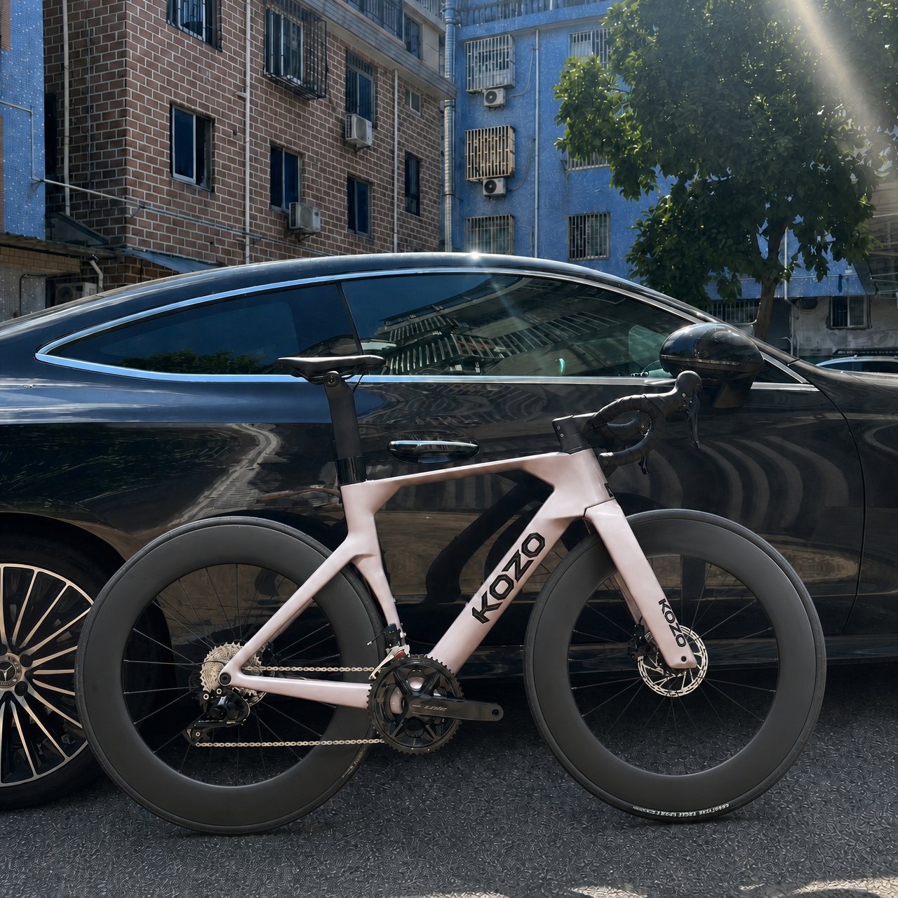 The Kozo 2 (Shimano 105 Di2) (High-profile wheelset)